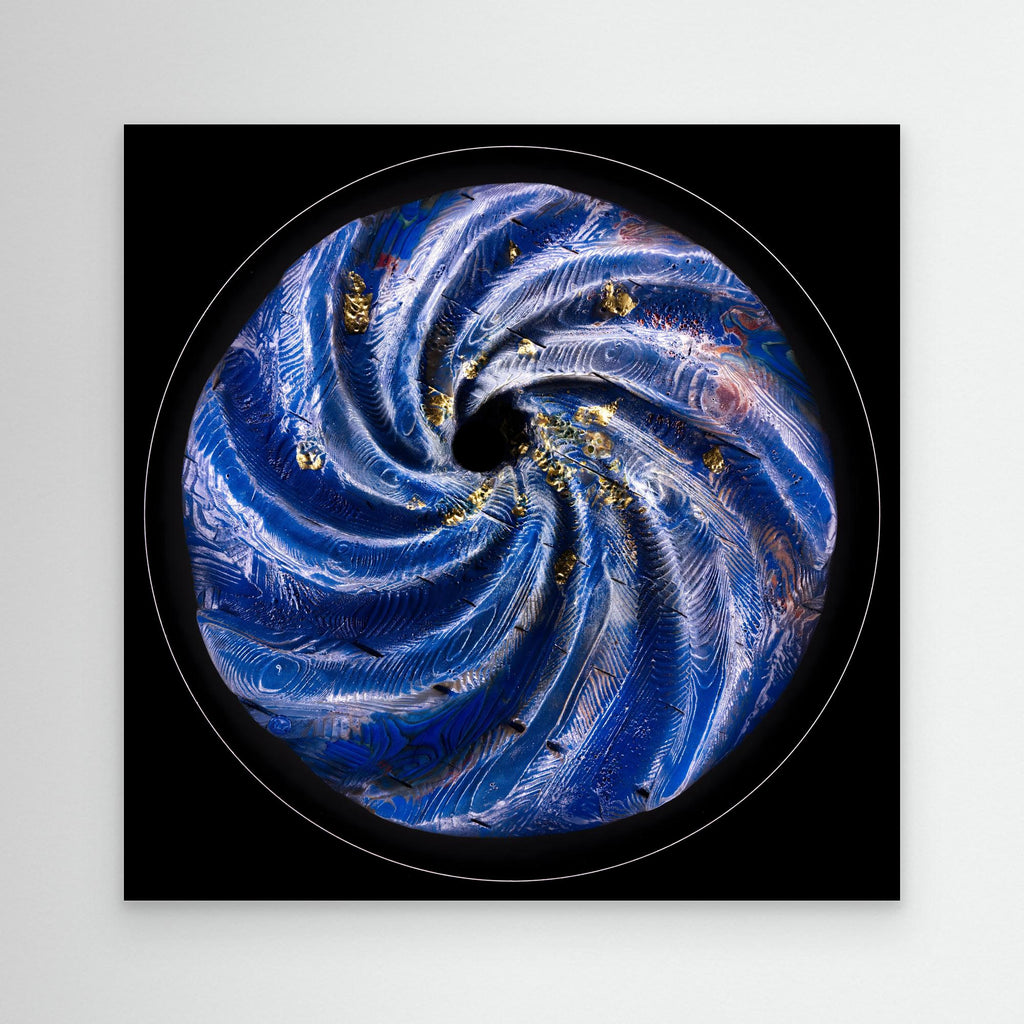 Cherulight
Burning Canvas Print von Thomas Girbl
Teil der Burning Canvas Series
