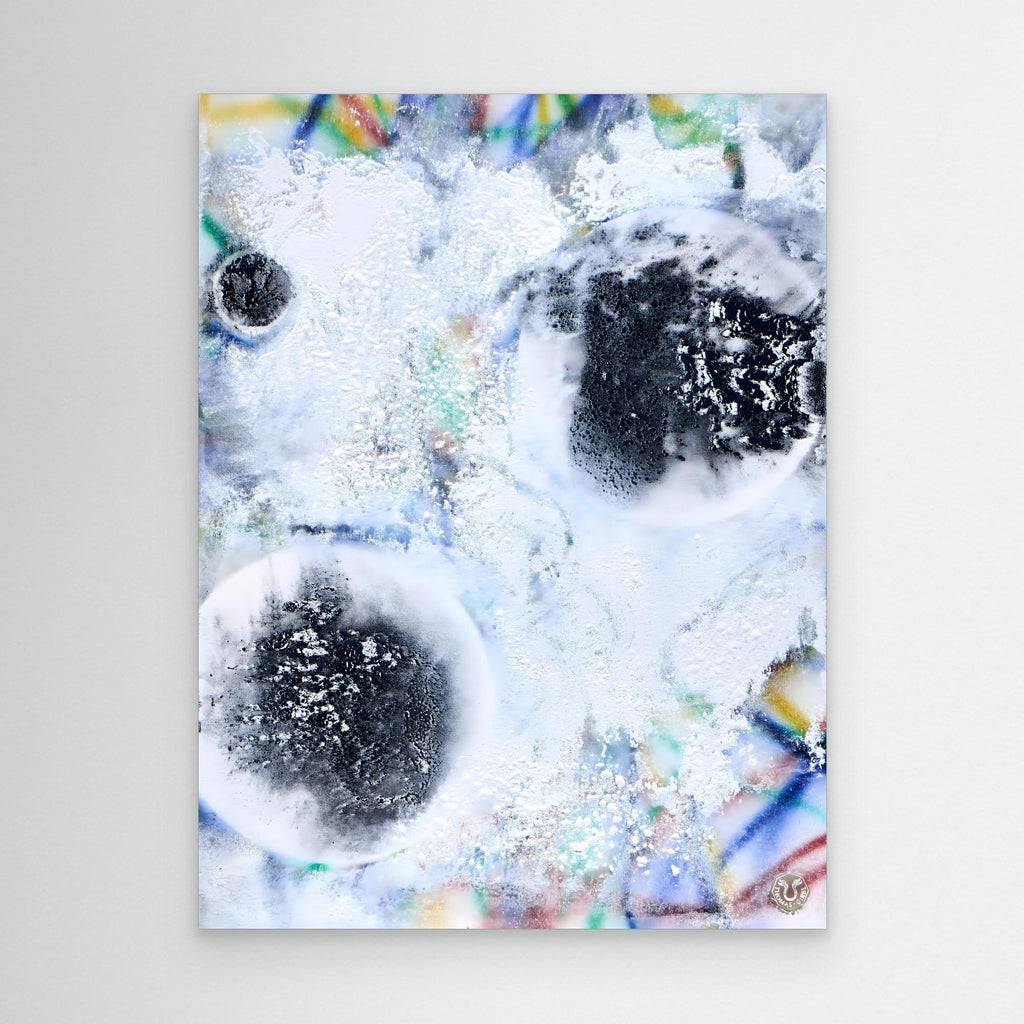Cosmic Grid Burning Canvas frontal – kreisförmige Formen mit dunklen Zentren und feinen Übergängen