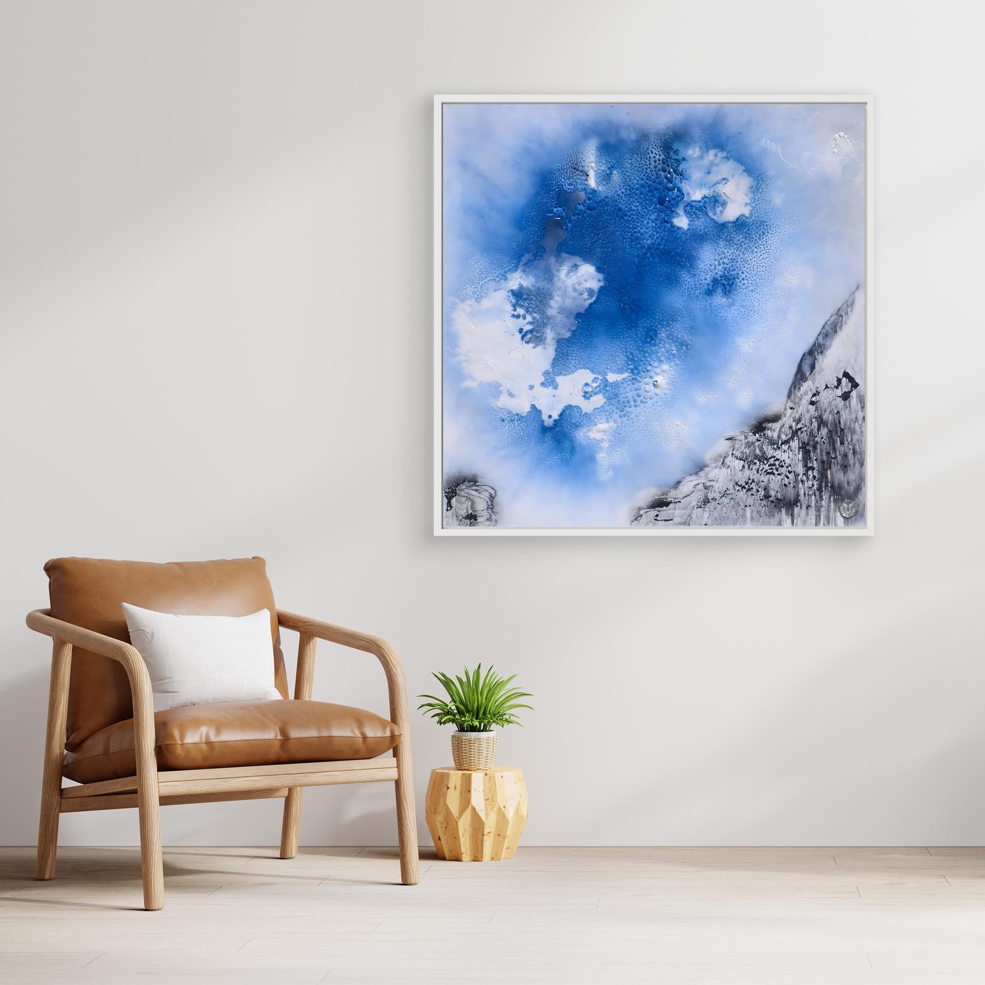 Heavenly Ornaments in modernem Interieur – zarte Komposition als ruhiger Blickpunkt