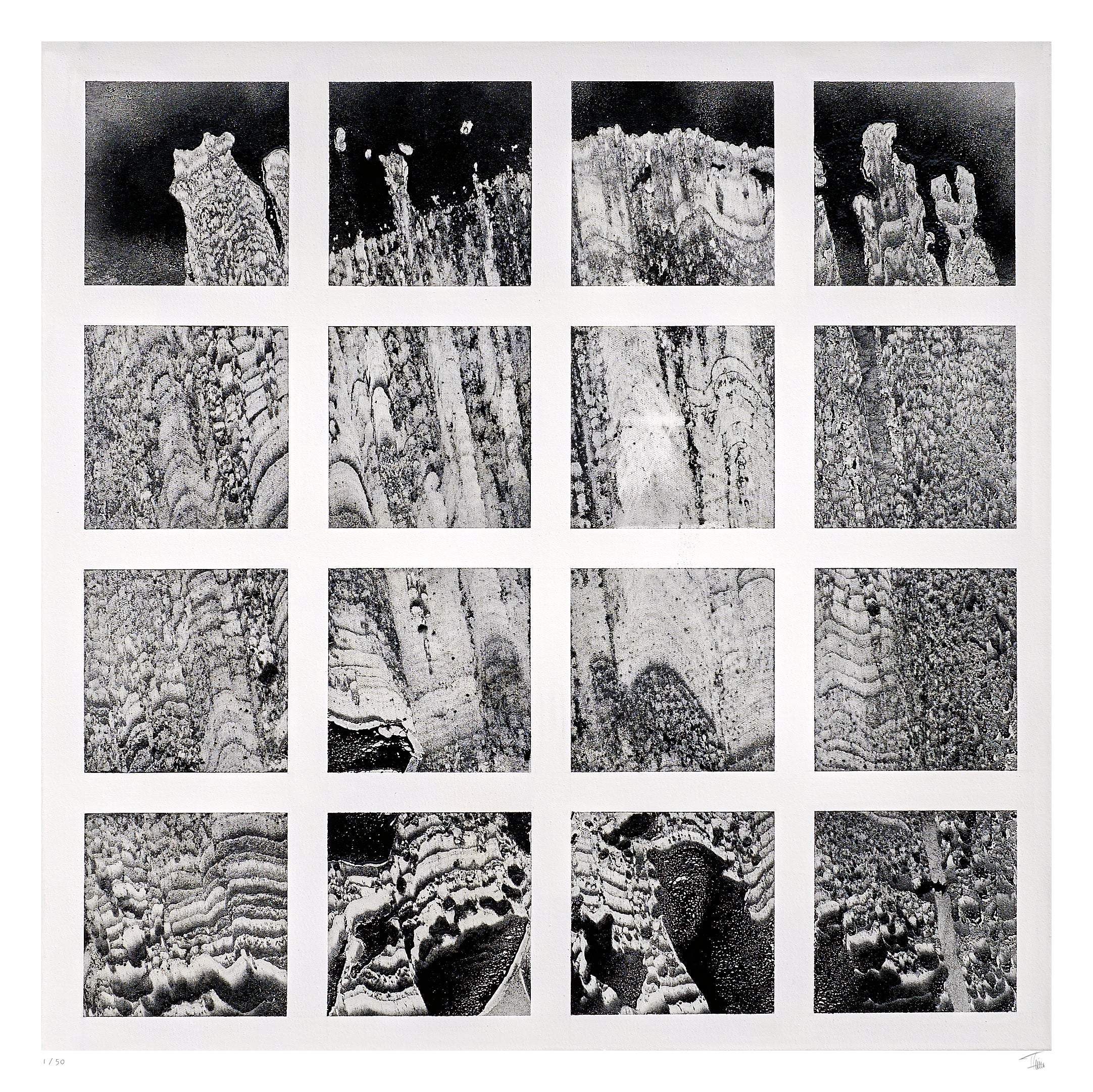Rising Terrains Fine Art Edition frontal – rasterartige Struktur mit geologischer Anmutung und monochromen Pigmenten
