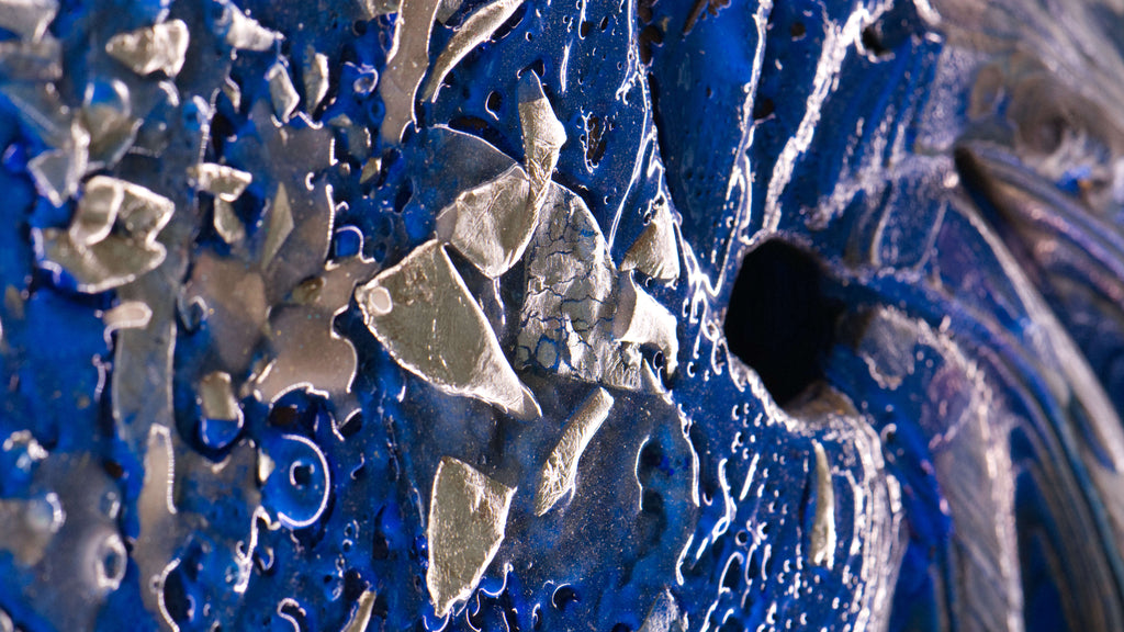 Close-up of Pedelight artwork showing ultramarine textures and embedded palladium fragments, abstract circular fine art print by Burningpictures
