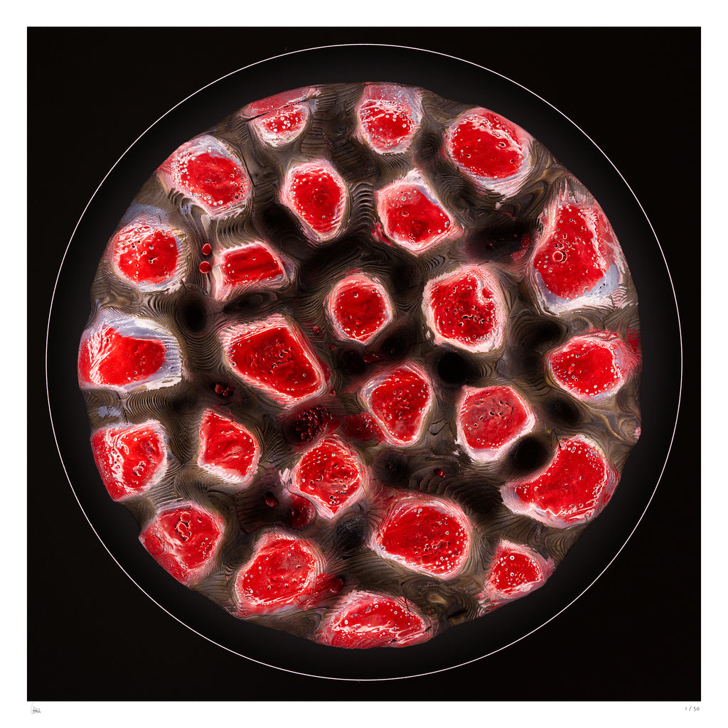 Arilight fine art print by Thomas Girbl – Burning Lightobject with glowing organic red structures
